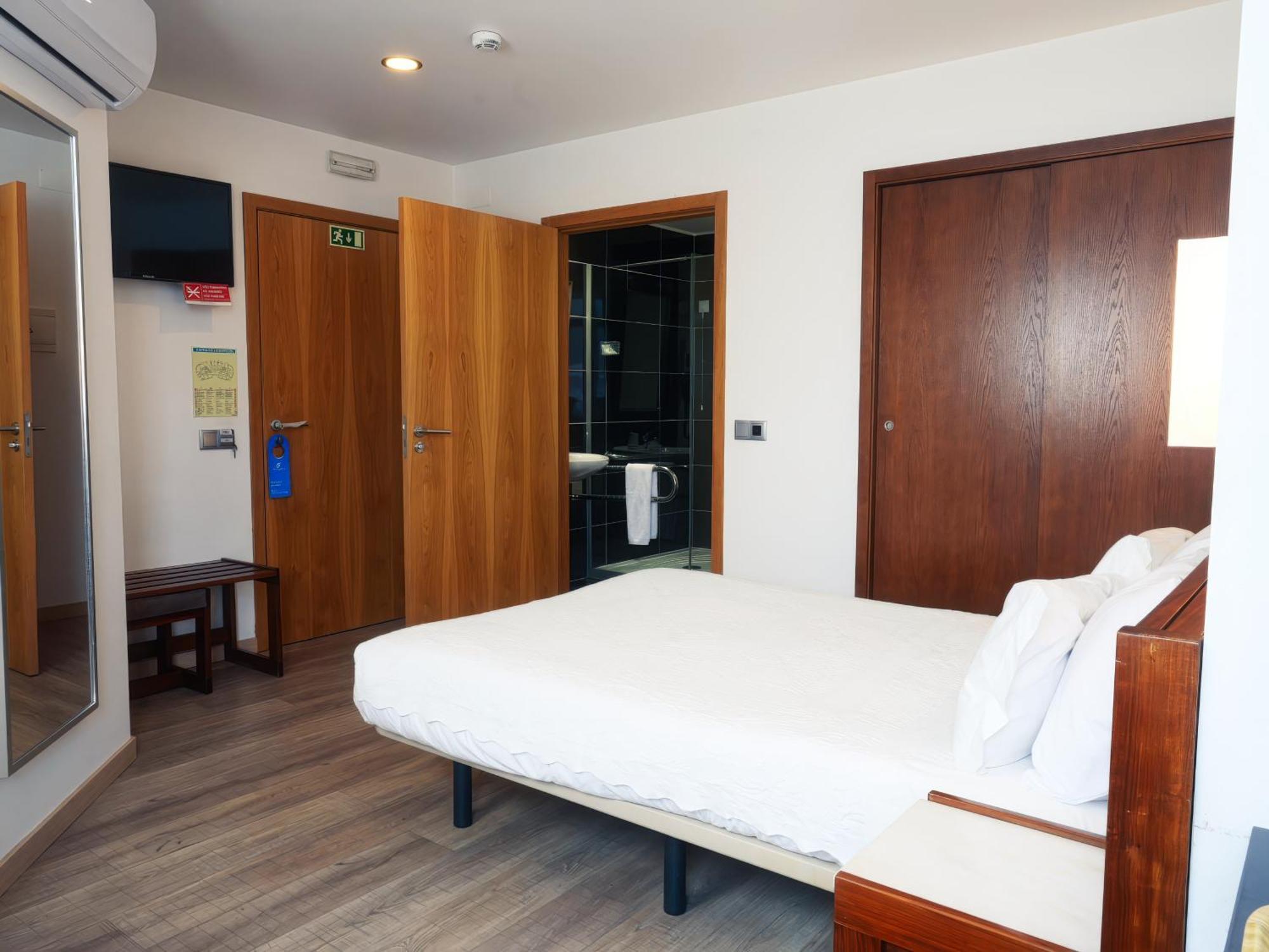 Hotel Sao Francisco Leiria Bagian luar foto