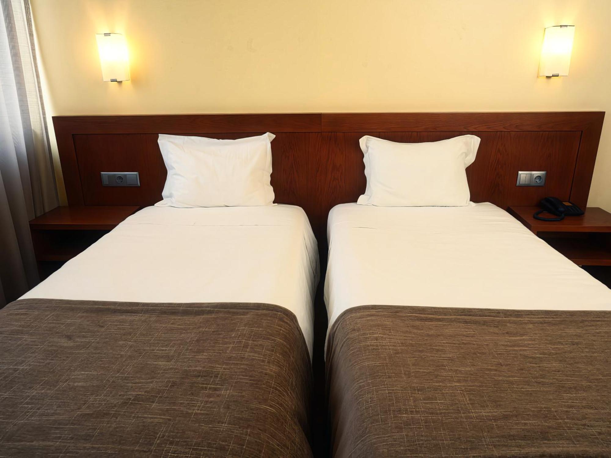 Hotel Sao Francisco Leiria Bagian luar foto