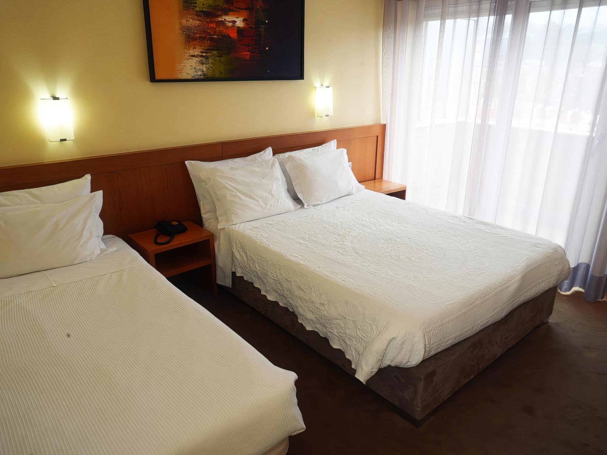 Hotel Sao Francisco Leiria Bagian luar foto