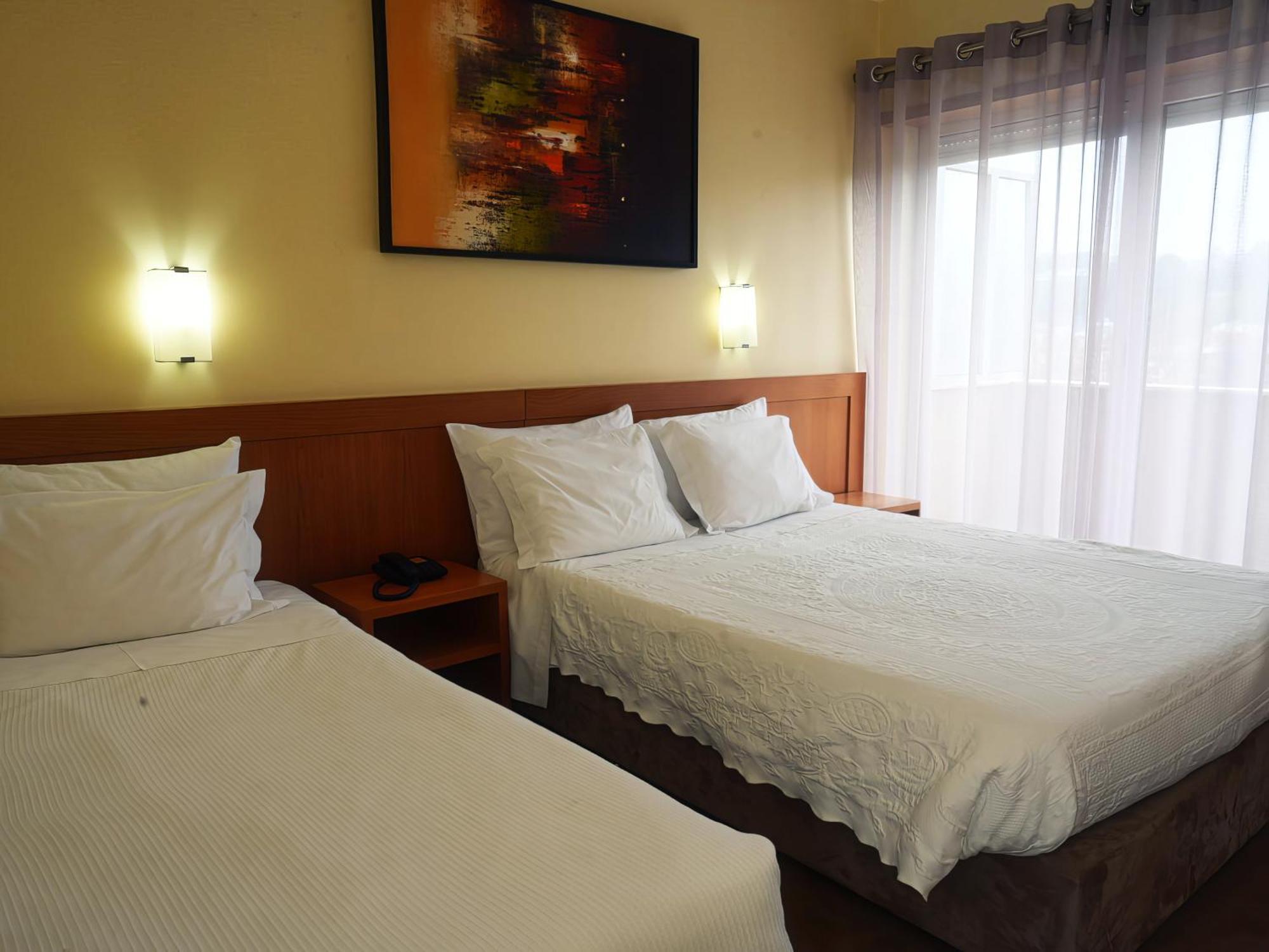 Hotel Sao Francisco Leiria Bagian luar foto