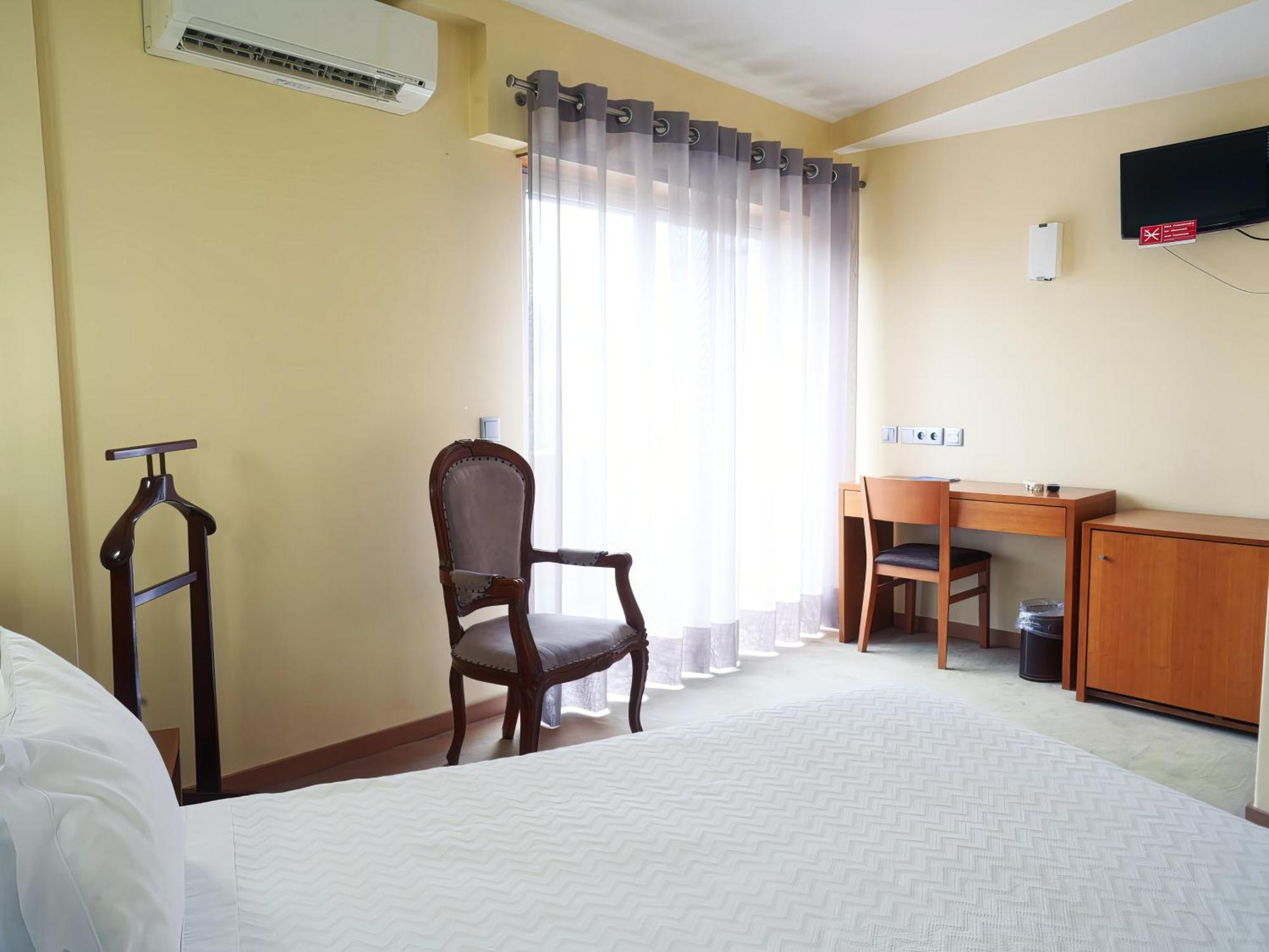 Hotel Sao Francisco Leiria Bagian luar foto